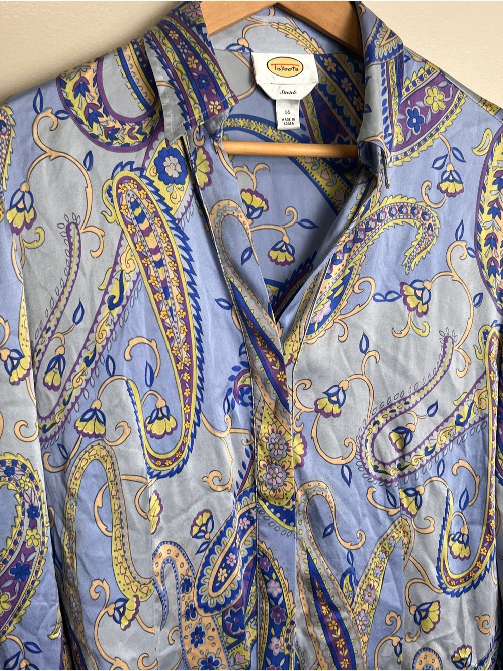 Talbots Size 14 Paisley Button Down 95% Silk Long Sleeve Blouse, EUC - Picture 2 of 6
